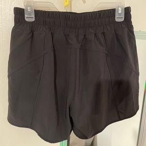 NEVER WORN Lulu Lemon Track That Shorts - 10